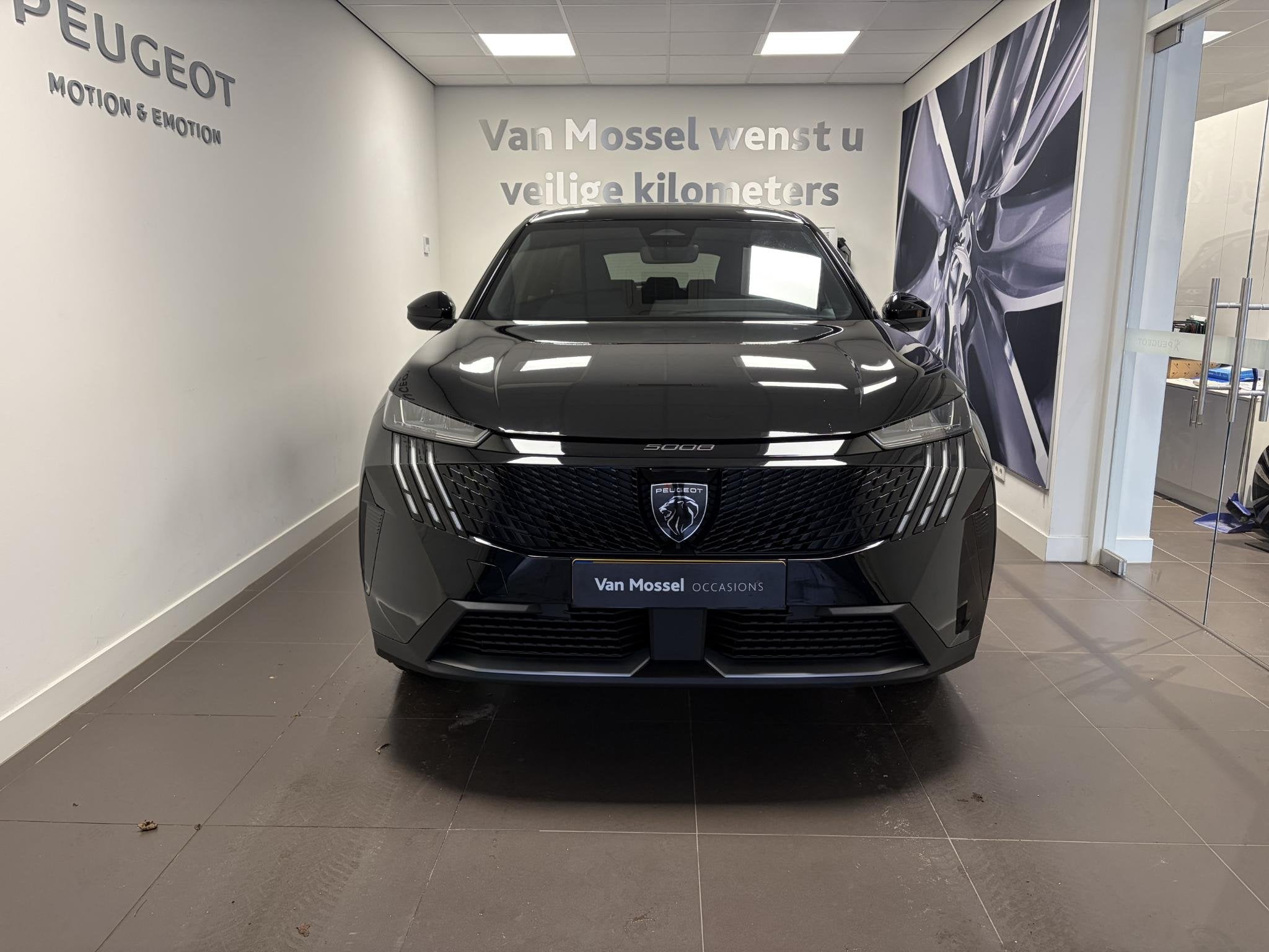 Peugeot 5008 1.2 Hybrid 145 Allure Nieuw! Direct uit voorraa, 1199 cc, Zwart, Origineel Nederlands, Bedrijf