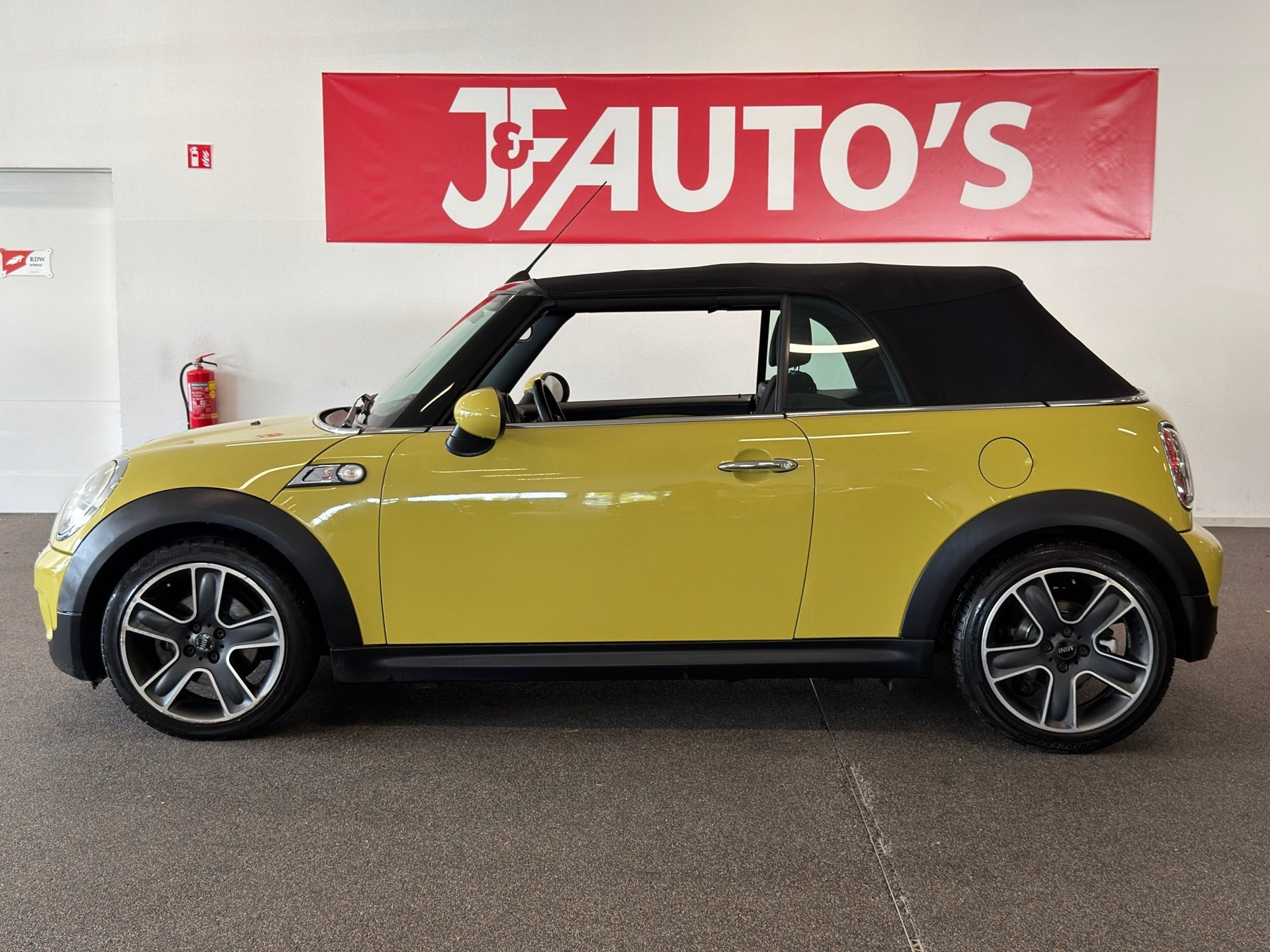 Mini Cabrio 1.6 Cooper Chili|ECC AIRCO|CRUISE|ELEC PAKKET, Auto's, Euro 5, Gebruikt, Huisgarantie, 4 cilinders