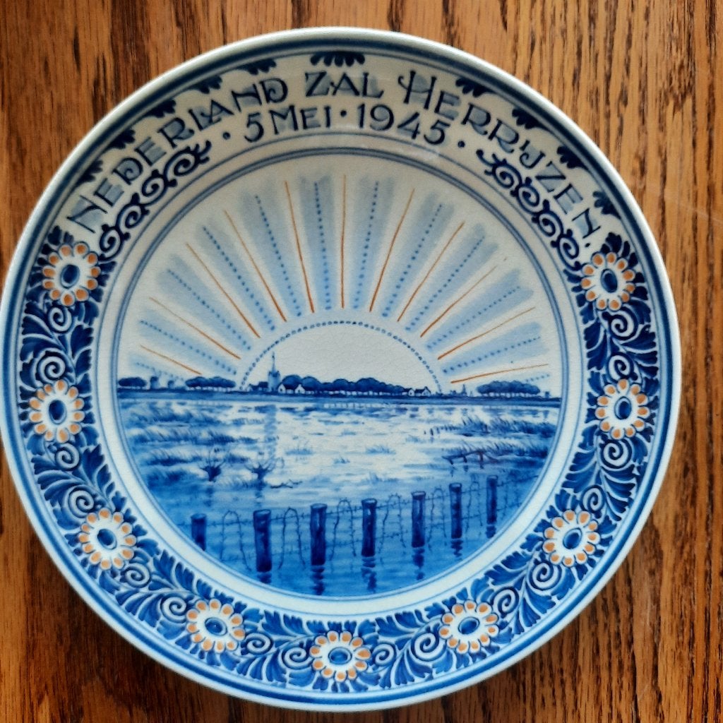 Delfsblauw herdenkingsbord 1945, Antiek en Kunst, Ophalen of Verzenden