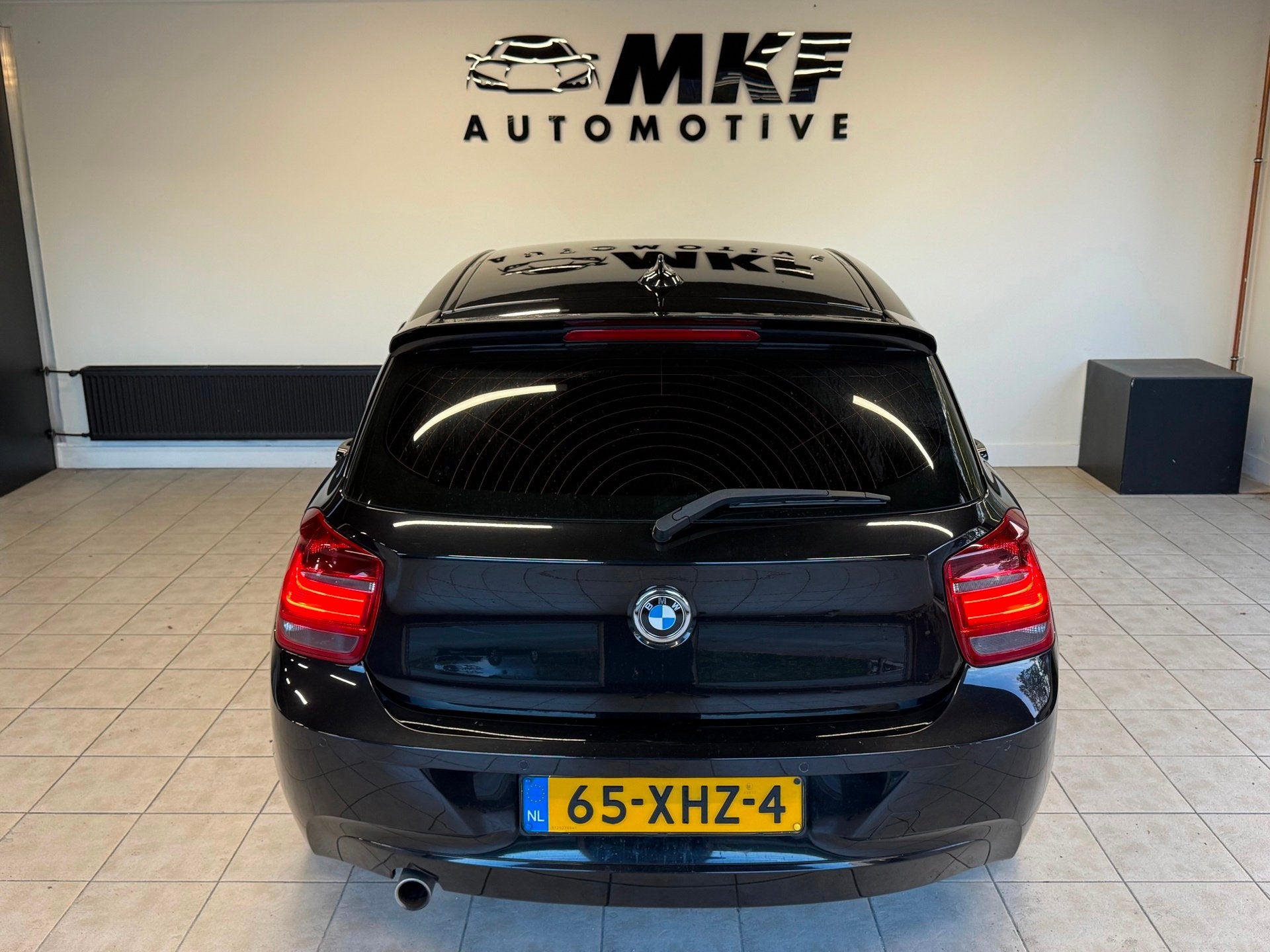 Foto 7 van BMW 1-serie 116D Business 2012 Zwart AIRCO|NAVI|XENON|NAP!