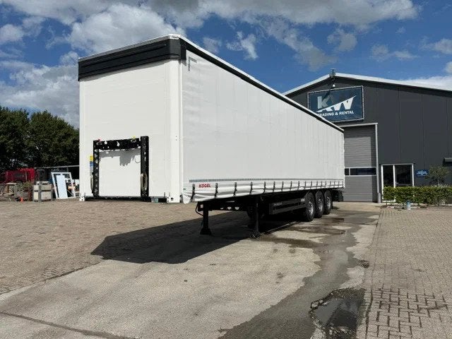 Kögel SN24 S24-1 (bj 2026), Auto's, Overige brandstoffen, Wit, Origineel Nederlands, Bedrijf