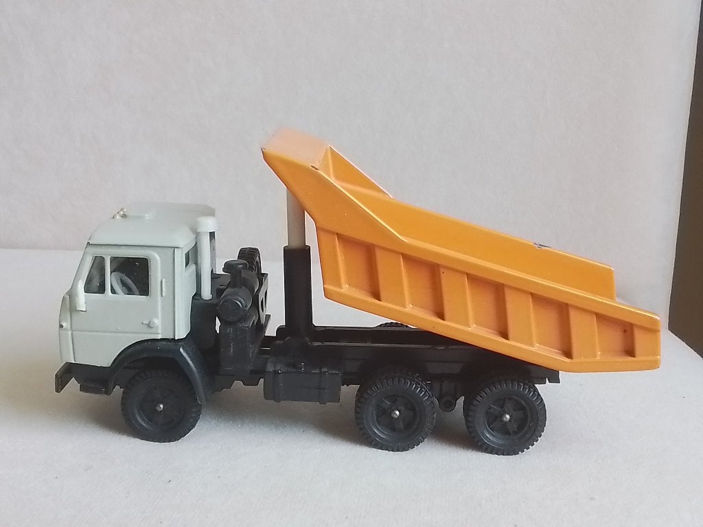 KamAz 5511 Russian Kipper Elecon Novoexport made in ussr, Ophalen of Verzenden, Zo goed als nieuw, Bus of Vrachtwagen, Overige merken
