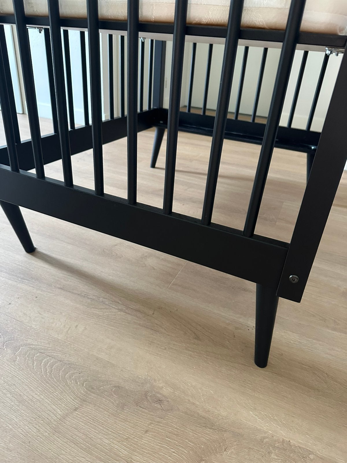 Zwarte babybox inclusief matras, Ophalen, Zo goed als nieuw