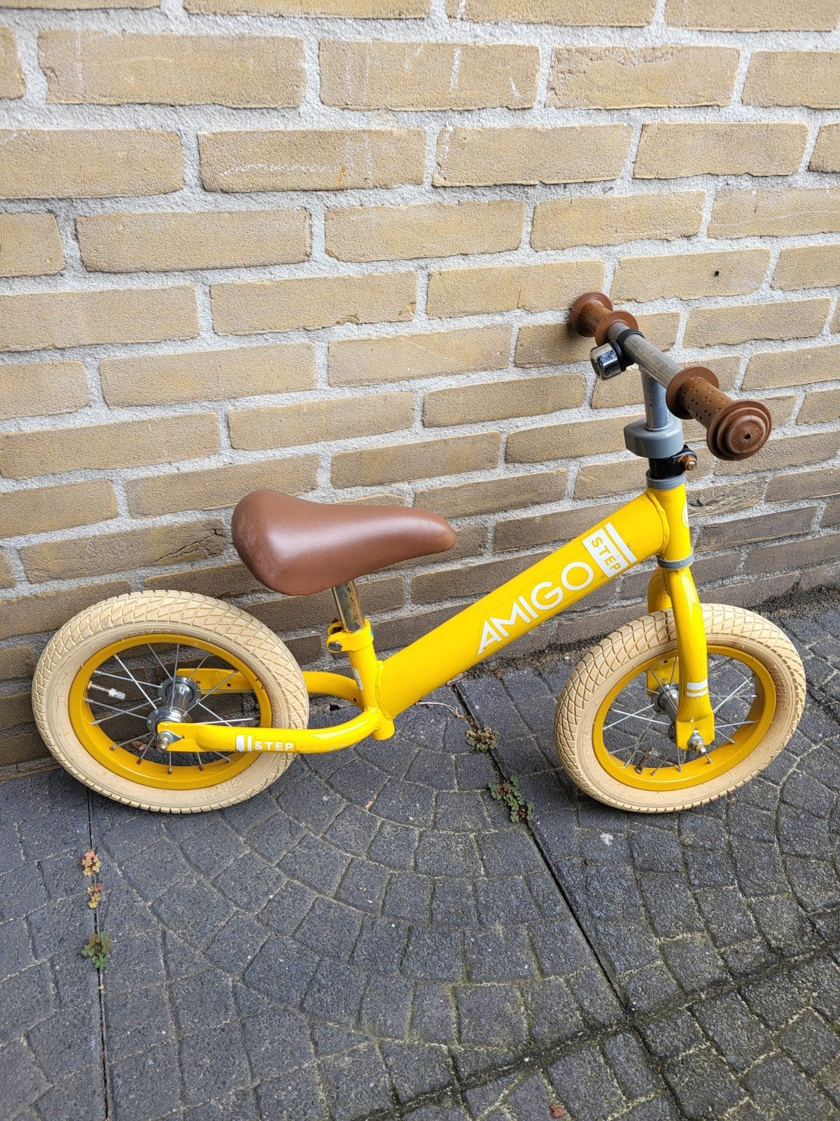Amigo Step Loopfiets Geel - Zo goed als nieuw, Ophalen of Verzenden
