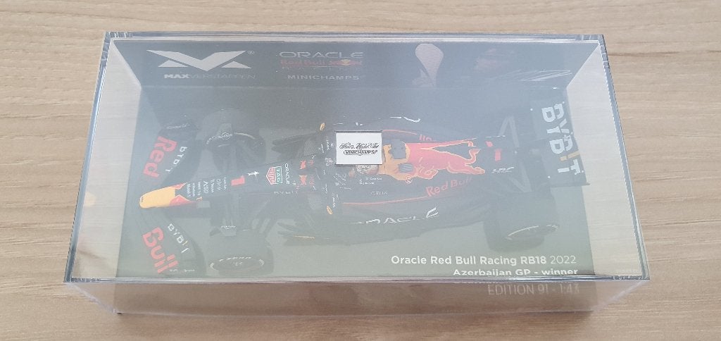 GP Azerbeidzjan 2022 Max Verstappen MiniChamps 1:43 NIEUW, Ophalen of Verzenden, Nieuw, Formule 1
