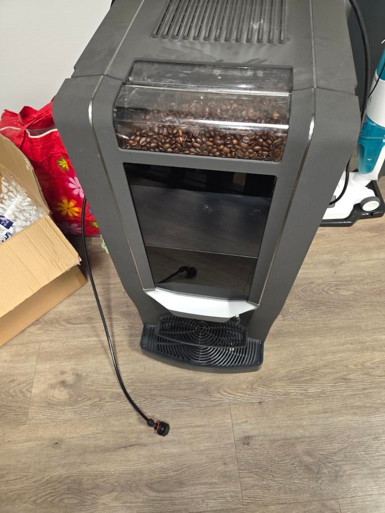 pelikan rouge  koffie machine  zia 8 de jonge duke, Ophalen, Zo goed als nieuw, Koffiemachine