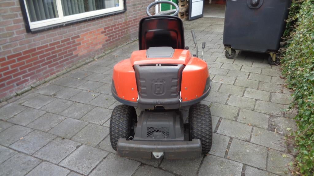 zware husqvarna rider r18  awd frontmaaier   hydrostaat, Tuin en Terras, Zitmaaiers, Ophalen, Gebruikt, Husqvarna, Nederland