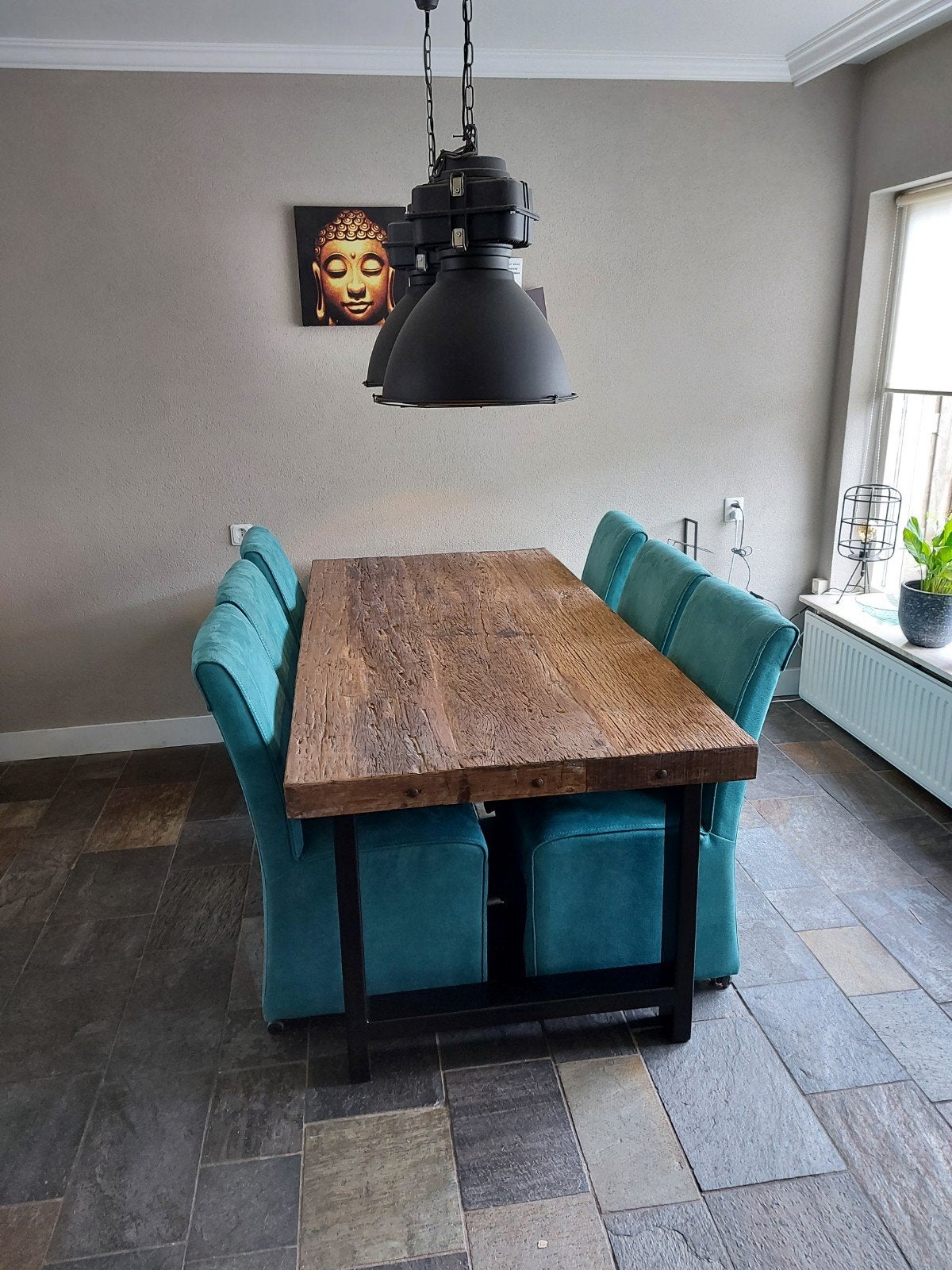 Te koop. Robuste, industriële eettafel met 6 stoelen., Huis en Inrichting, Tafels | Eettafels, Ophalen, 200 cm of meer, 50 tot 100 cm