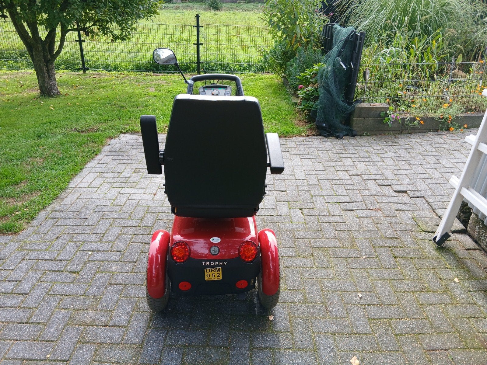 Scootmobiel, Ophalen, 10 km/u of minder