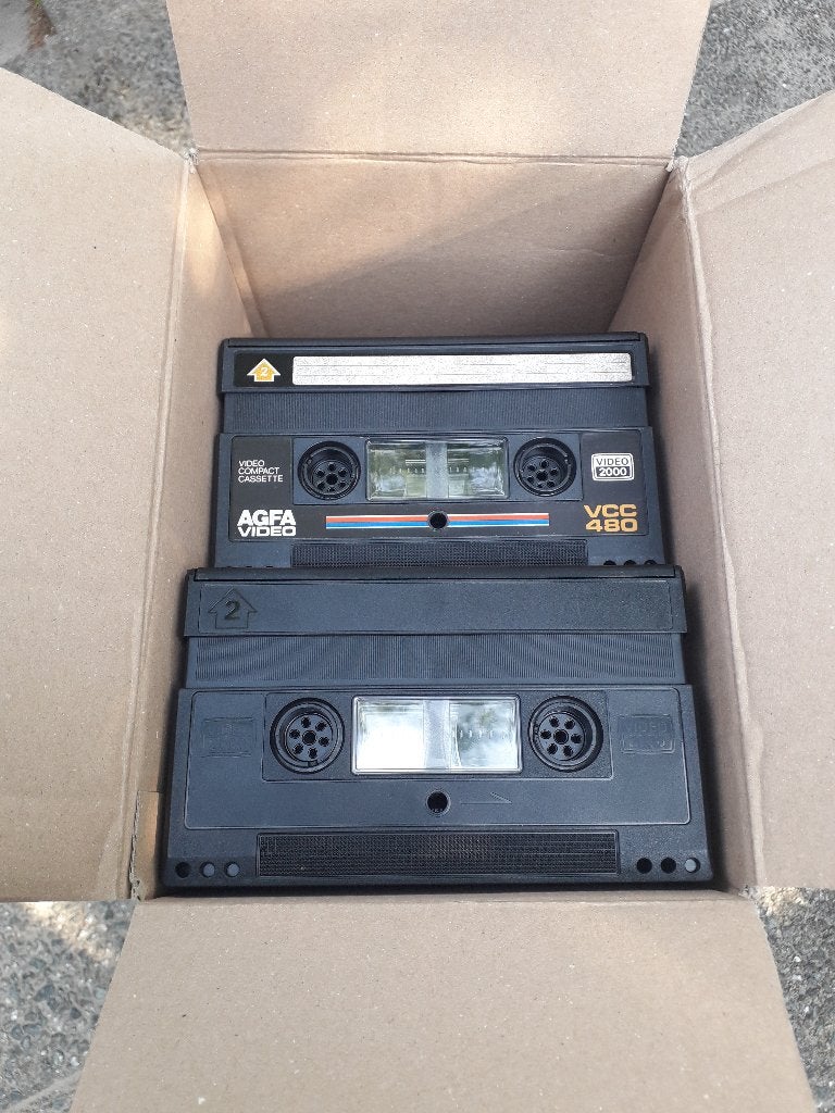 VIDEO BANDEN GRATIS (Amelia Fuster)ophalen, Ophalen, Gebruikt, Video 2000-speler of -recorder