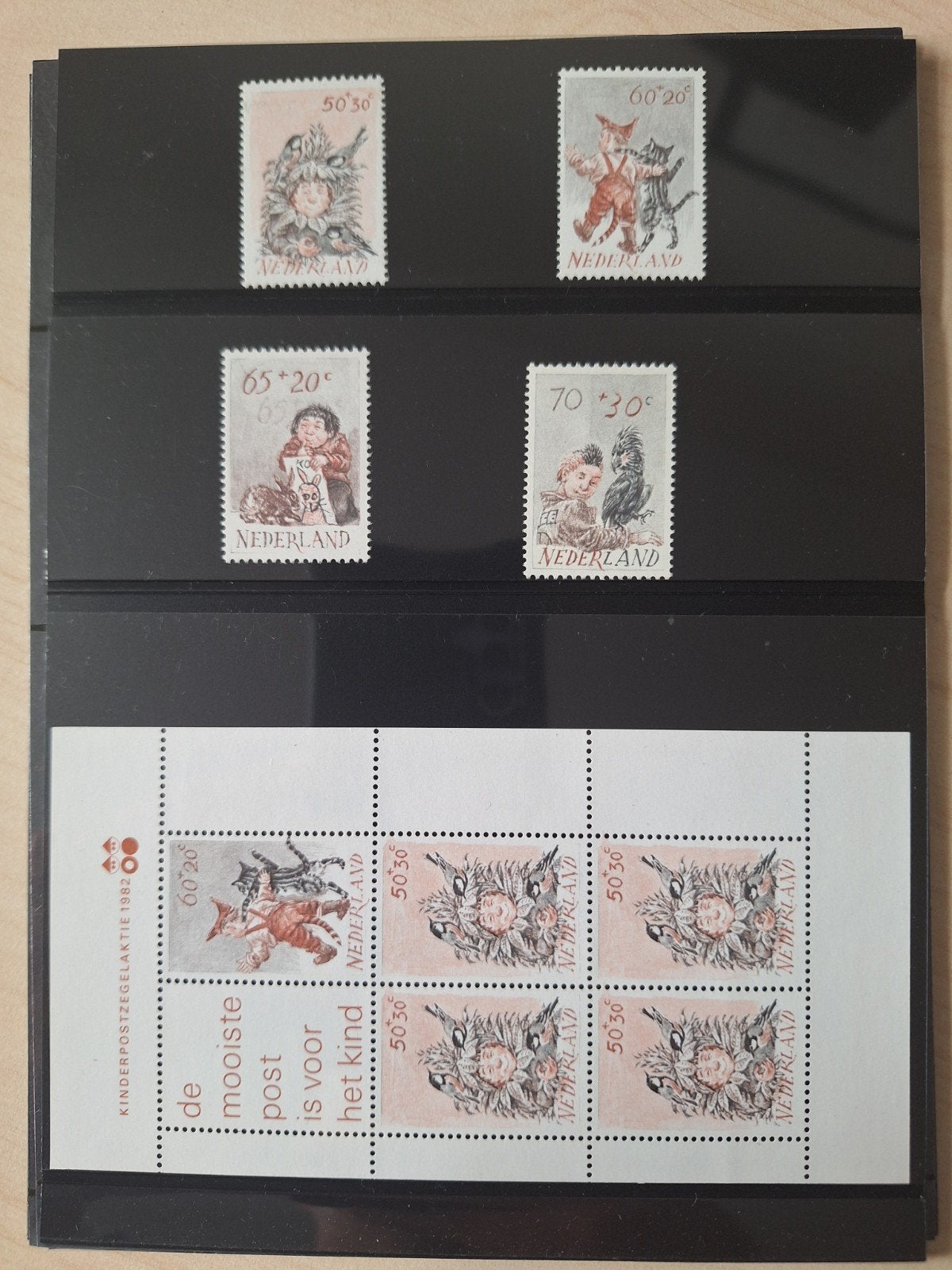 Kinderpostzegels - 1982, Postzegels en Munten, Ophalen of Verzenden, Na 1940, Postfris