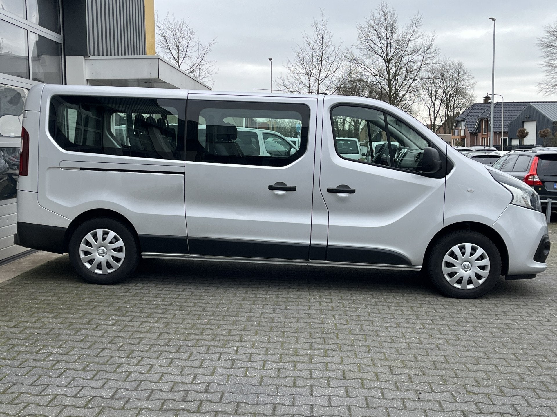 Renault Trafic Passenger 9-persoons 1.6 dCi Grand Authentiqu, Auto's, Voorwielaandrijving, Gebruikt, 2000 kg, Origineel Nederlands