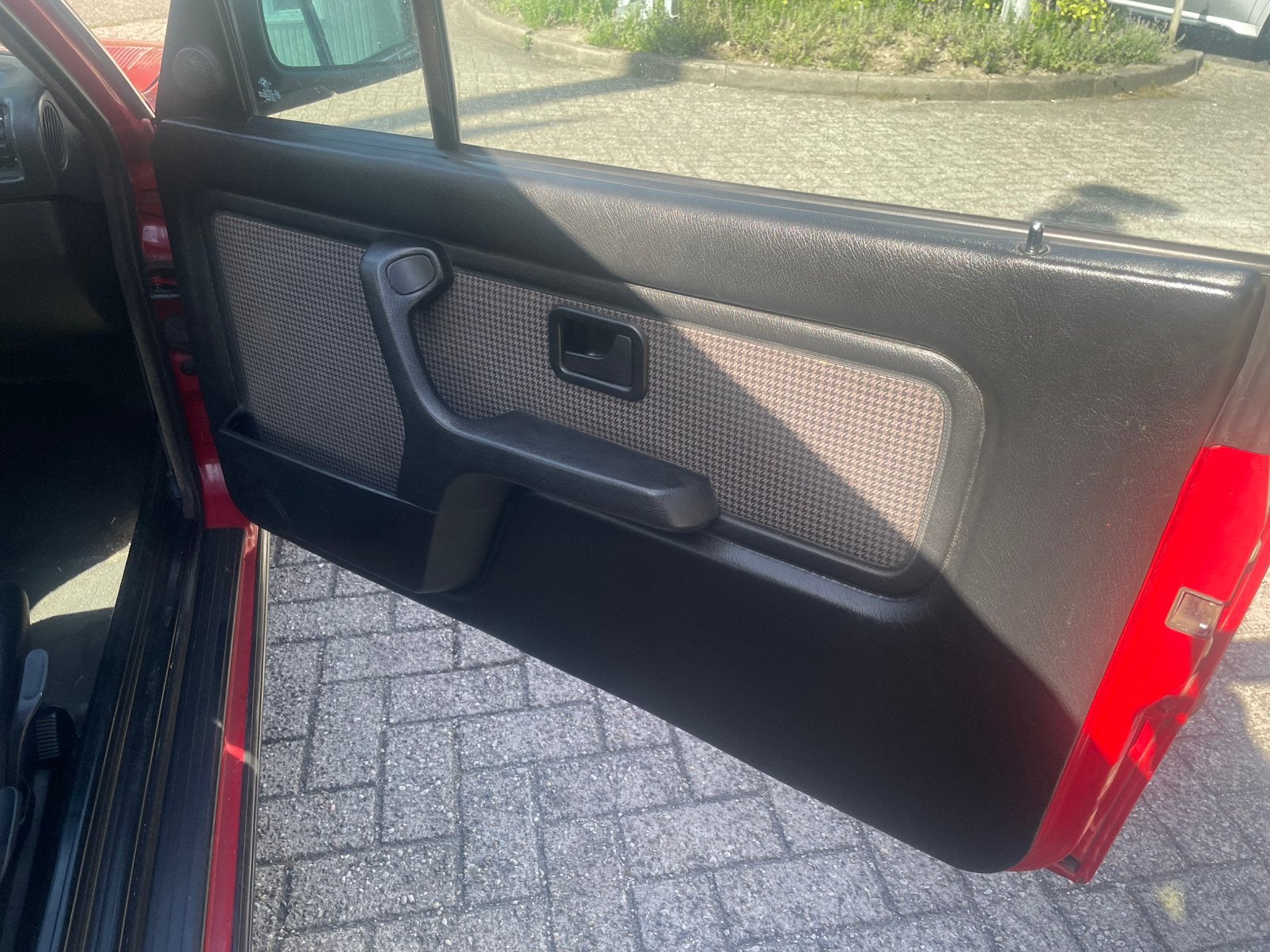 E30 cabrio coupe deurpanelen hahnentritt ruilen tegen zwart, Ophalen