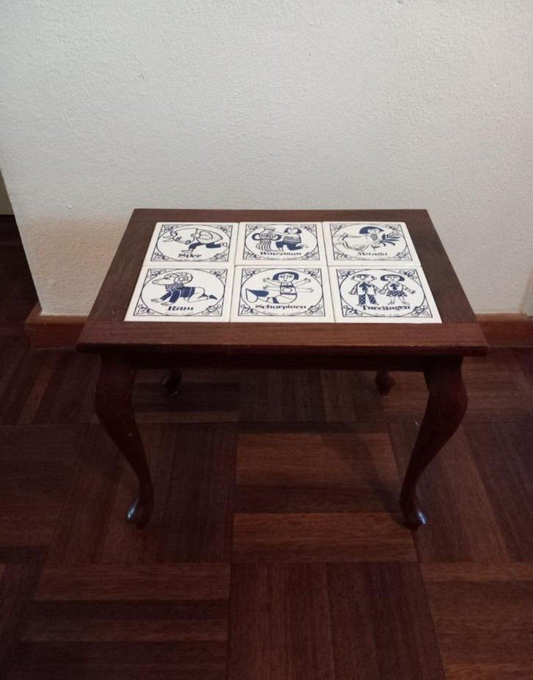 Vintage Bijzettafel sterrenbeeld tegels 29/33/40 geldrop, Ophalen of Verzenden, Rechthoekig, Minder dan 55 cm, Minder dan 45 cm