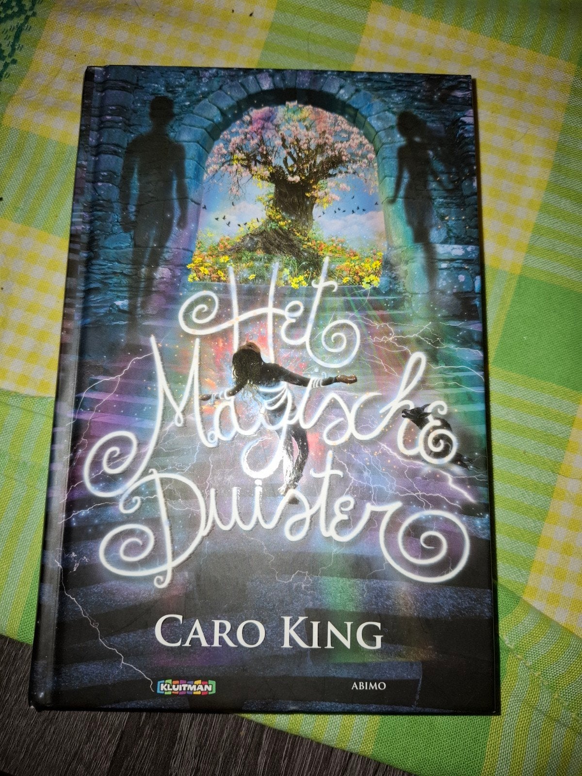 Caro King - Het magische duister, Ophalen of Verzenden, Zo goed als nieuw, Caro King