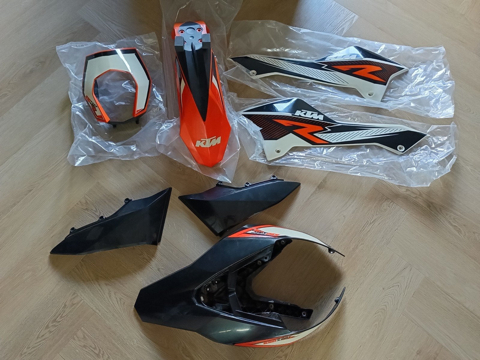 KTM 690 SMC R 2013 originele kappenset, Motoren, Onderdelen | Overige, Gebruikt, Ophalen
