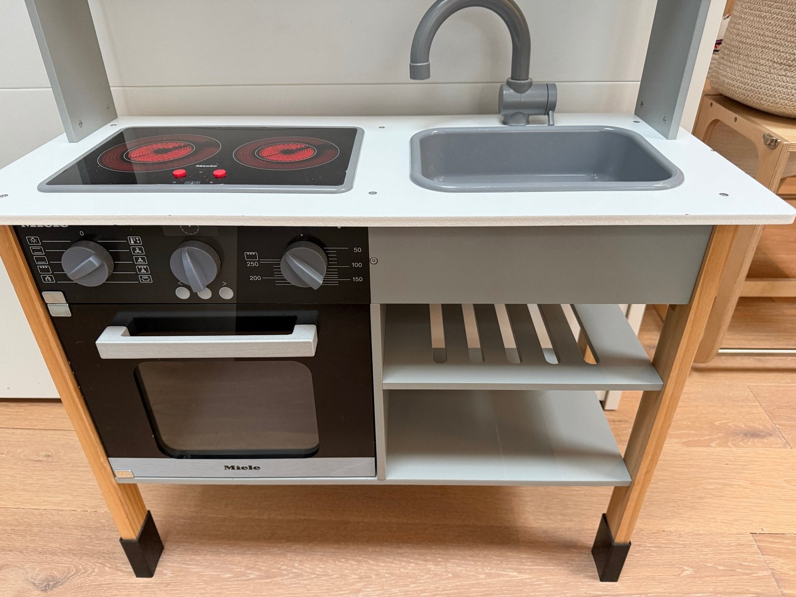 Miele Speelkeuken met Oven, Kookplaat en Magnetron, Ophalen, Gebruikt, Hout, Speelkeuken