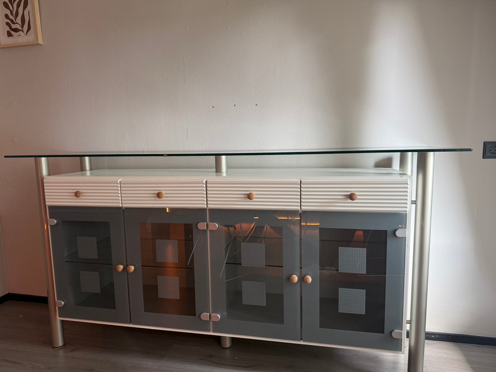 Dressoir, Ophalen, Met deur(en), Overige materialen, Zo goed als nieuw