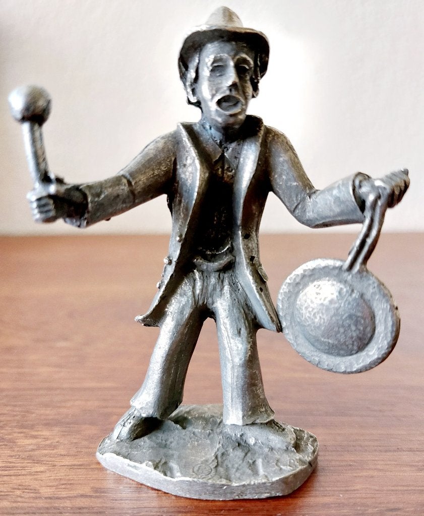 Tinnen beeldje Man met gong / Pewter ETAIN, Ophalen of Verzenden