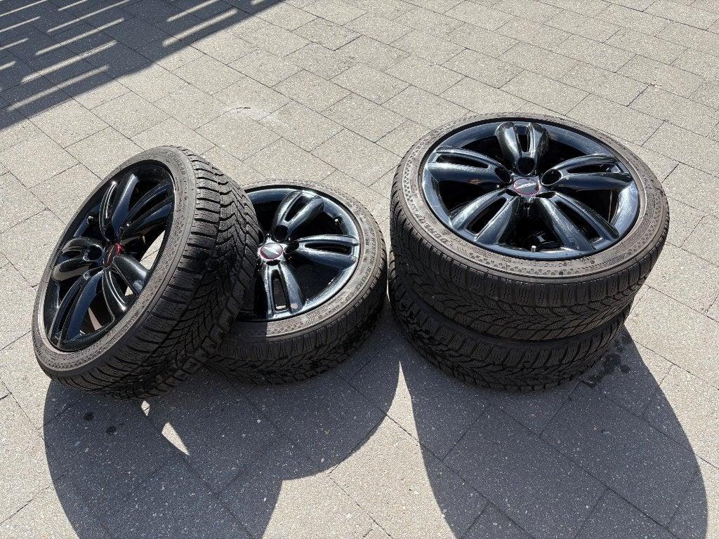 Winterbandenset MINI Cooper Works, Gebruikt, Banden en Velgen, 17 inch, Personenwagen