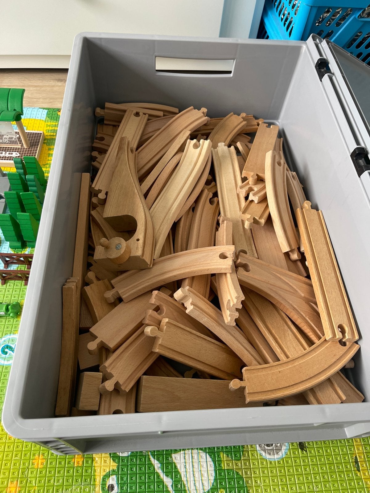 Grote BRIO Houten Treinbaan Set met Accessoires, Ophalen of Verzenden, Zo goed als nieuw, Overige typen
