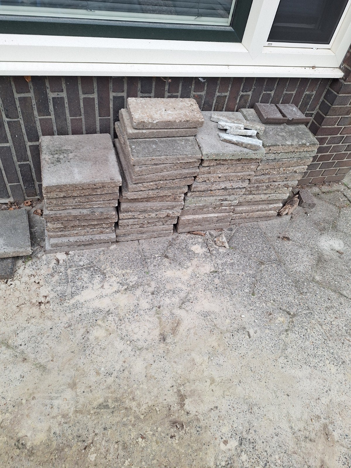 tegels 30x30 zo'n 46 stuks en 20x20 stenen zo'n 50 stuks, Tuin en Terras, Ophalen, Gebruikt, Beton, Terrastegels