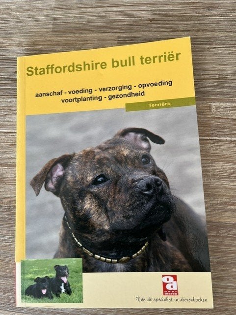 Staffordshire Bull Terriër, Ophalen of Verzenden, Zo goed als nieuw, Honden