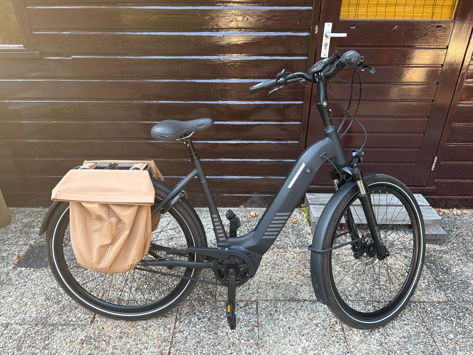 Elektrische damesfiets met riemaandrijving en Enviolo naaf, Zo goed als nieuw, 51 tot 55 cm, 50 km per accu of meer, Ophalen