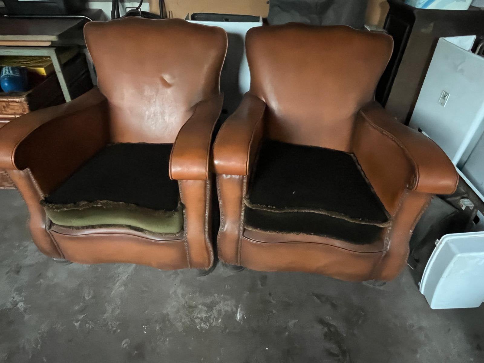 Twee vintage leren stoelen, Ophalen