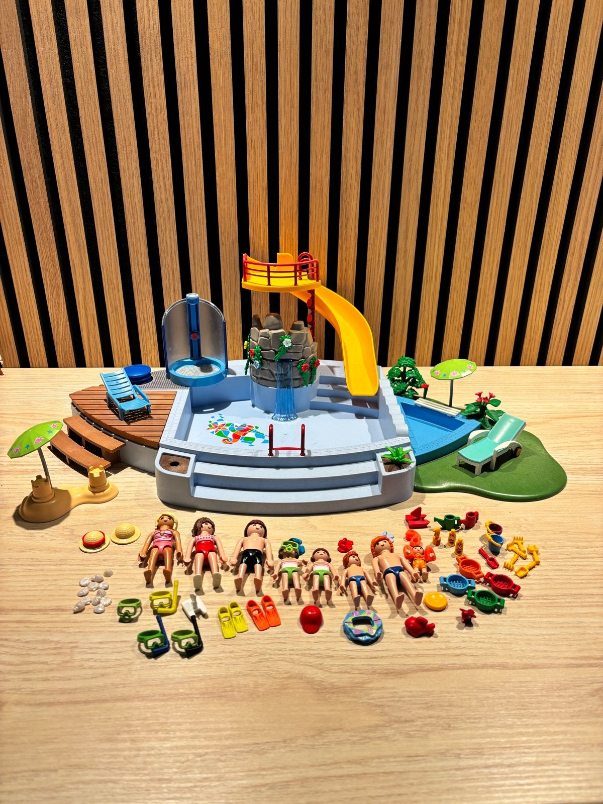 Playmobil Zwembad 4858 met glijbaan en veel accessoires 9085, Ophalen of Verzenden, Gebruikt, Jongen of Meisje