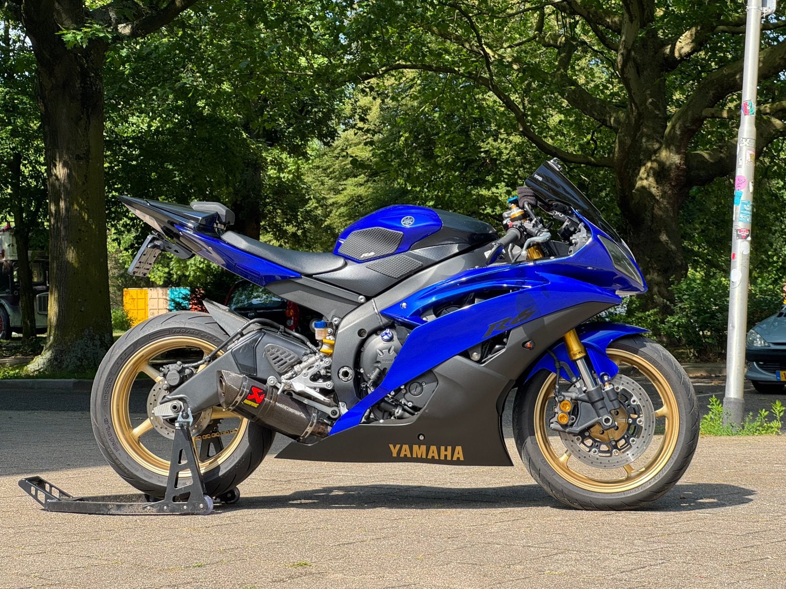 Yamaha YZF R6 | 2008 | RJ15 | Racing Blue | Akrapovic