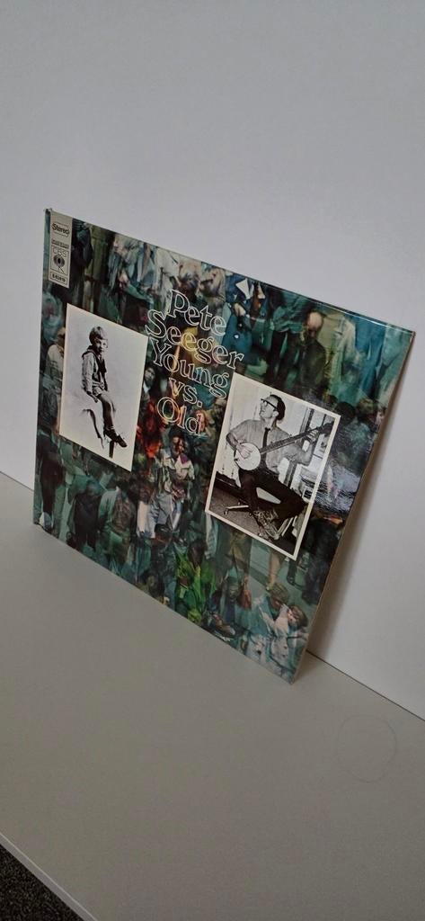 Pete Seeger - Young vs. Old LP (Stereo CBS S 63819), Ophalen of Verzenden, 1960 - 1969, Gebruikt, 12 inch