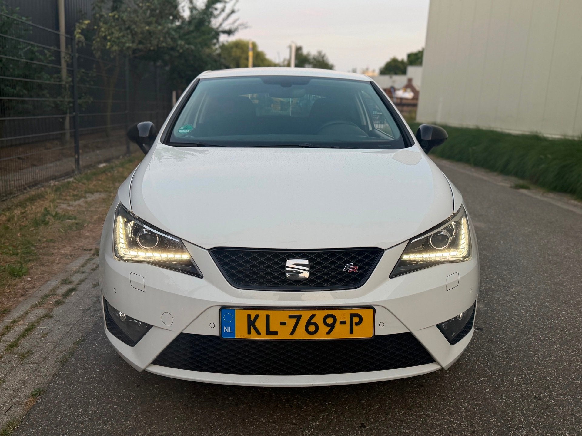 Seat Ibiza SC 1.4 TDI FR (bj 10-2016) Euro6|Xenon-LED|ParkSe, Auto's, Voorwielaandrijving, Stof, Gebruikt, Euro 6