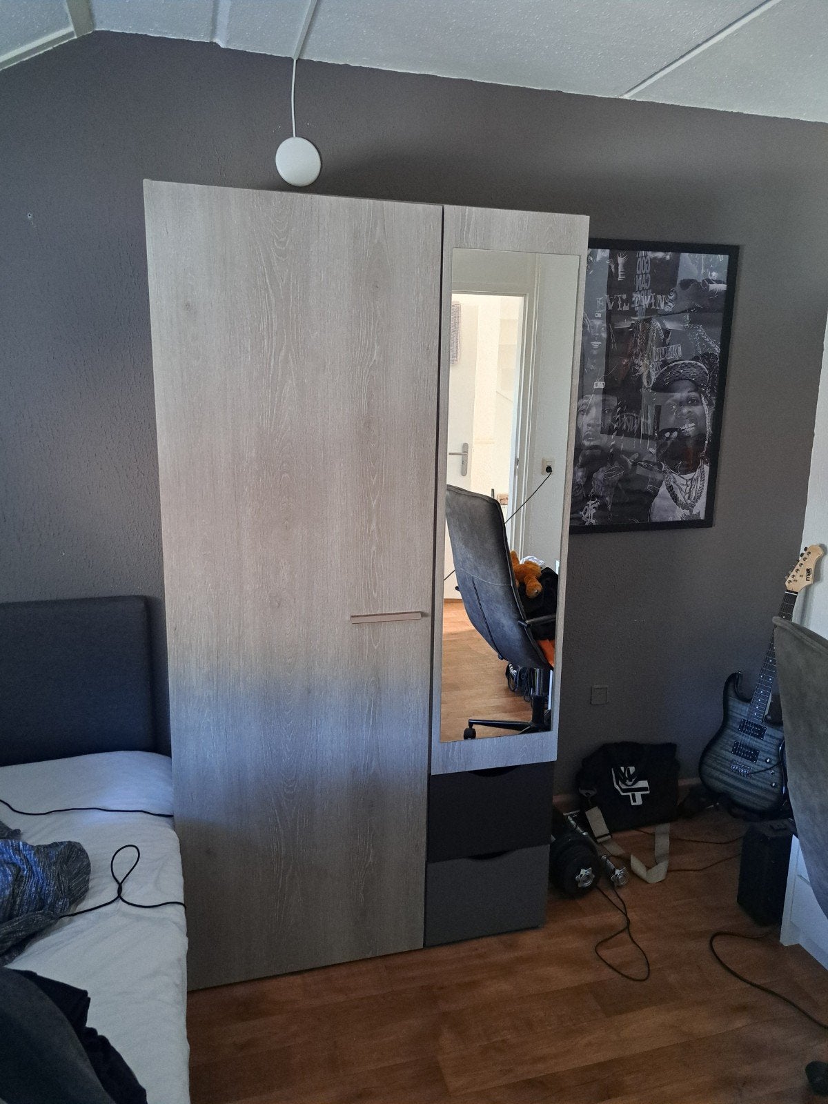 mooie kledingkast met spiegel, Ophalen, Zo goed als nieuw, 50 tot 75 cm, 150 tot 200 cm