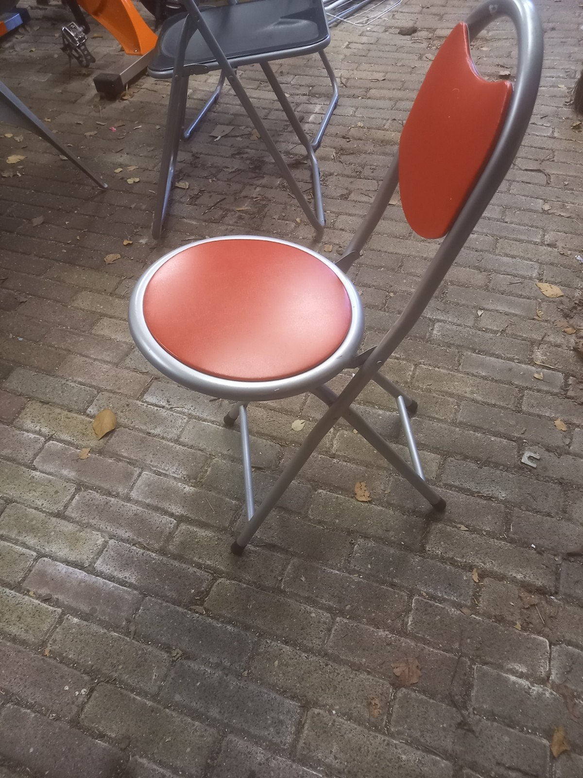 Opvouwbare stoel - Oranje/Grijs, Overige kleuren, Ophalen of Verzenden, Modern, Praktisch, Eén