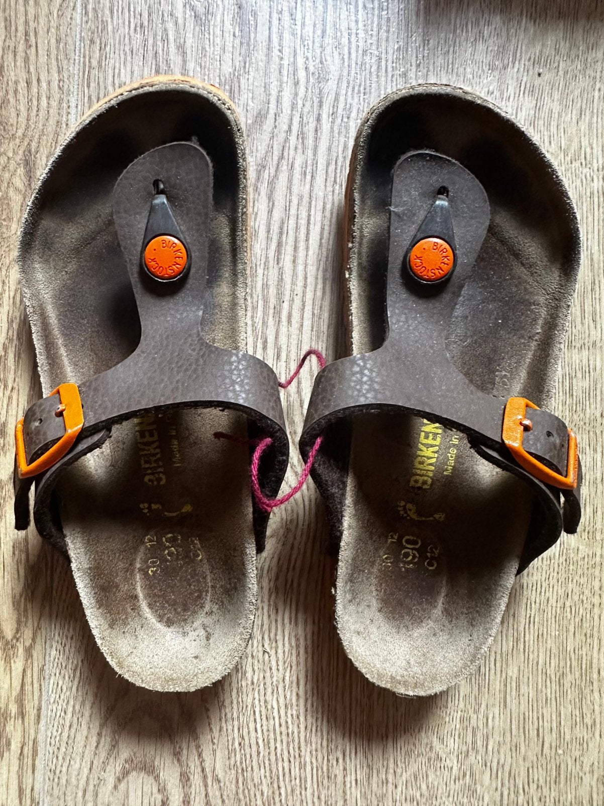 Birkenstock gizeh sandalen slippers kind 30 bruin oranje, Gebruikt, Jongen of Meisje, Overige typen, Ophalen of Verzenden