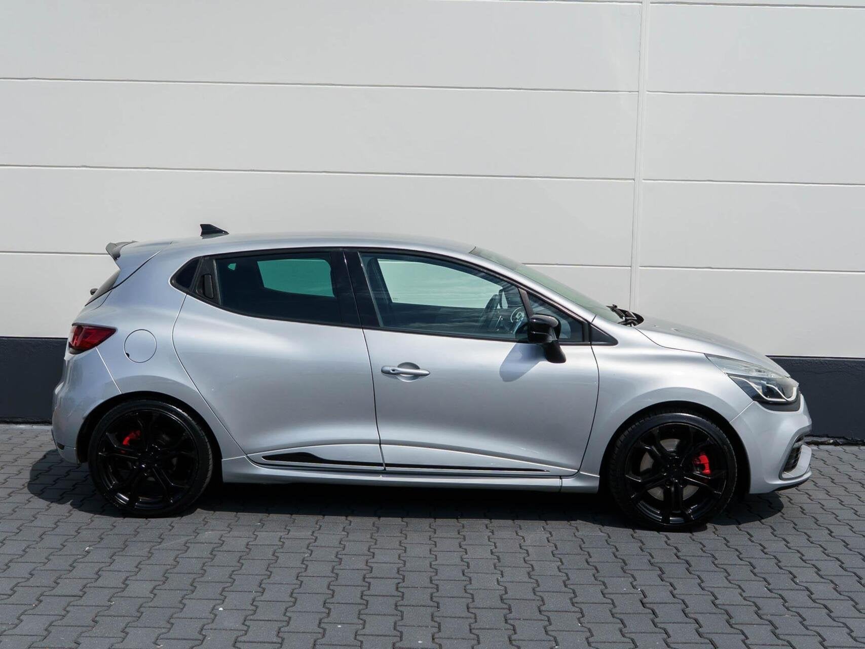 Renault Clio 1.6 200pk R.S. Monaco GP Automaat | Airco | Nav, Auto's, Euro 5, Gebruikt, Zwart, 4 cilinders