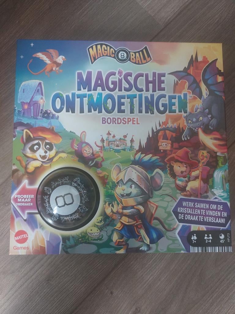 Magic 8 Ball: Magische Ontmoetingen Bordspel, Drie of vier spelers, Ophalen of Verzenden, Zo goed als nieuw, Mattel Games