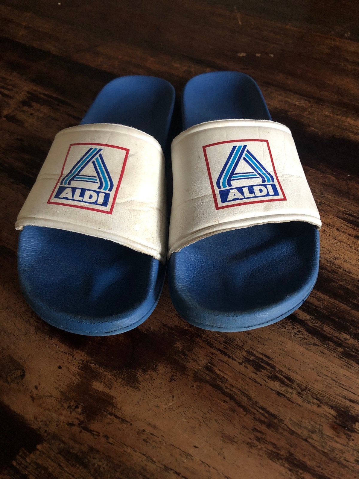 Aldi slippers, blauw/wit, maat 39/40, Ophalen of Verzenden, Gedragen, Blauw