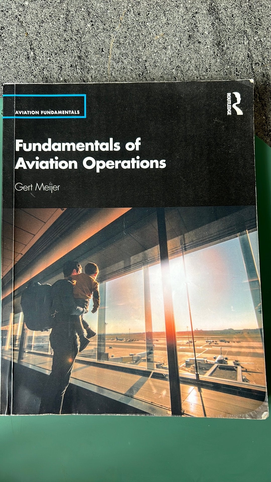 Fundamentals of aviation operations, Ophalen of Verzenden, Zo goed als nieuw, Natuurwetenschap