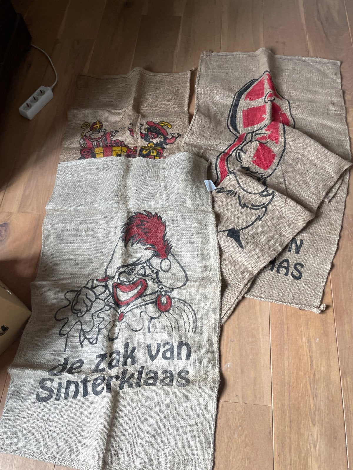 8 jute zakken sinterklaas, Ophalen, Gebruikt