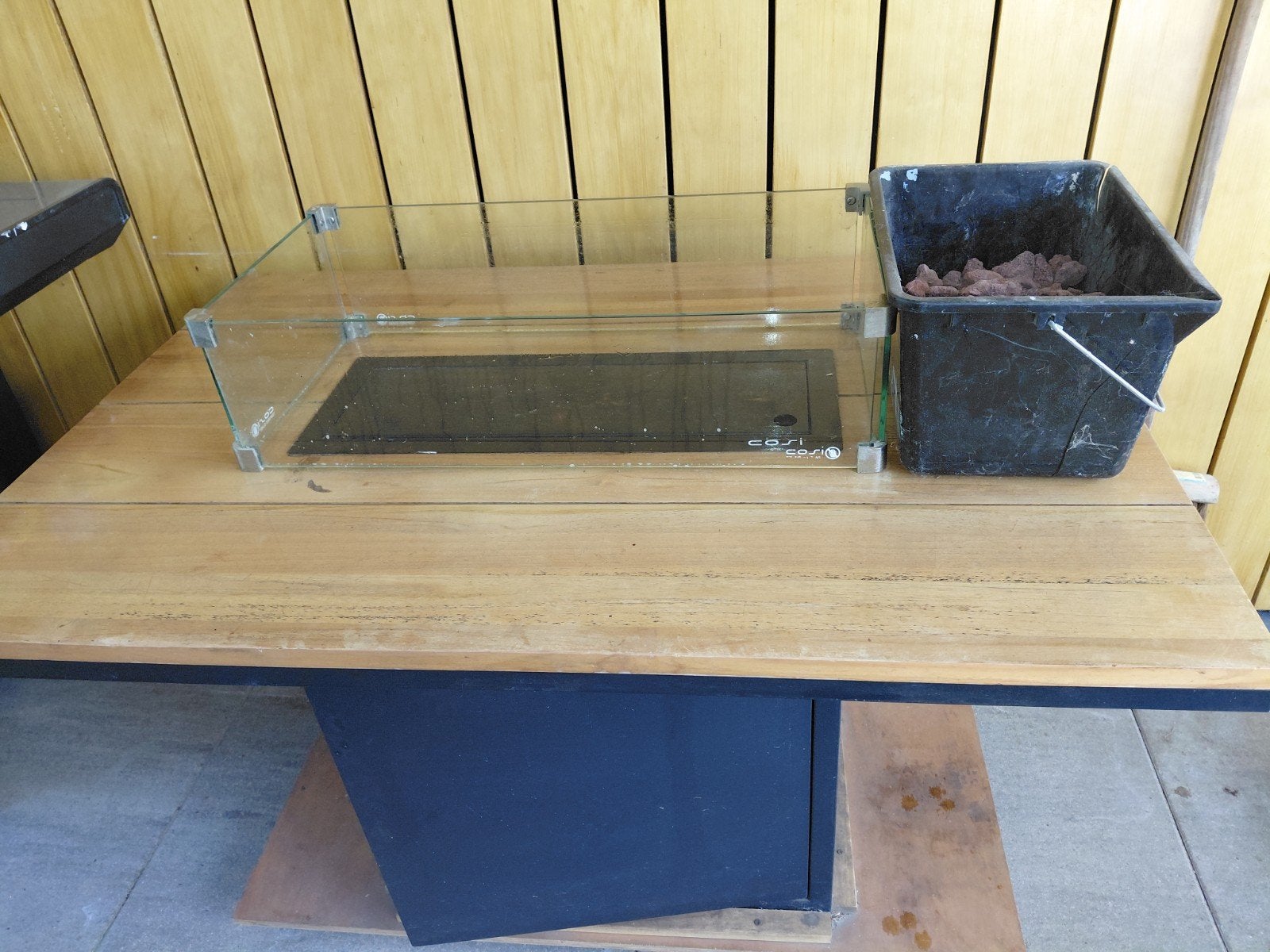 Cosi Vuurtafel met glazen ombouw en lavastenen, Tuin en Terras, Ophalen of Verzenden, Gebruikt, Vuurkorf