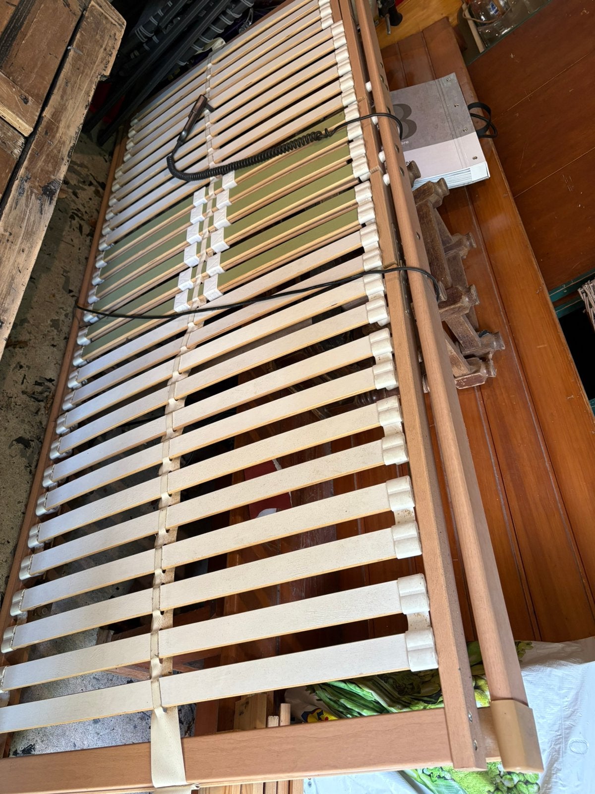 Elektrische lattenbodem 90x200, Huis en Inrichting, Slaapkamer | Matrassen en Bedbodems, Ophalen, Gebruikt, 90 cm, Eenpersoons