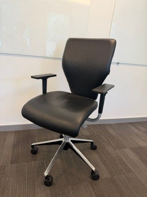 Foto 3 van Orangebox X10-MBA Ergonomische stoel / werkstoel /stoel,26st