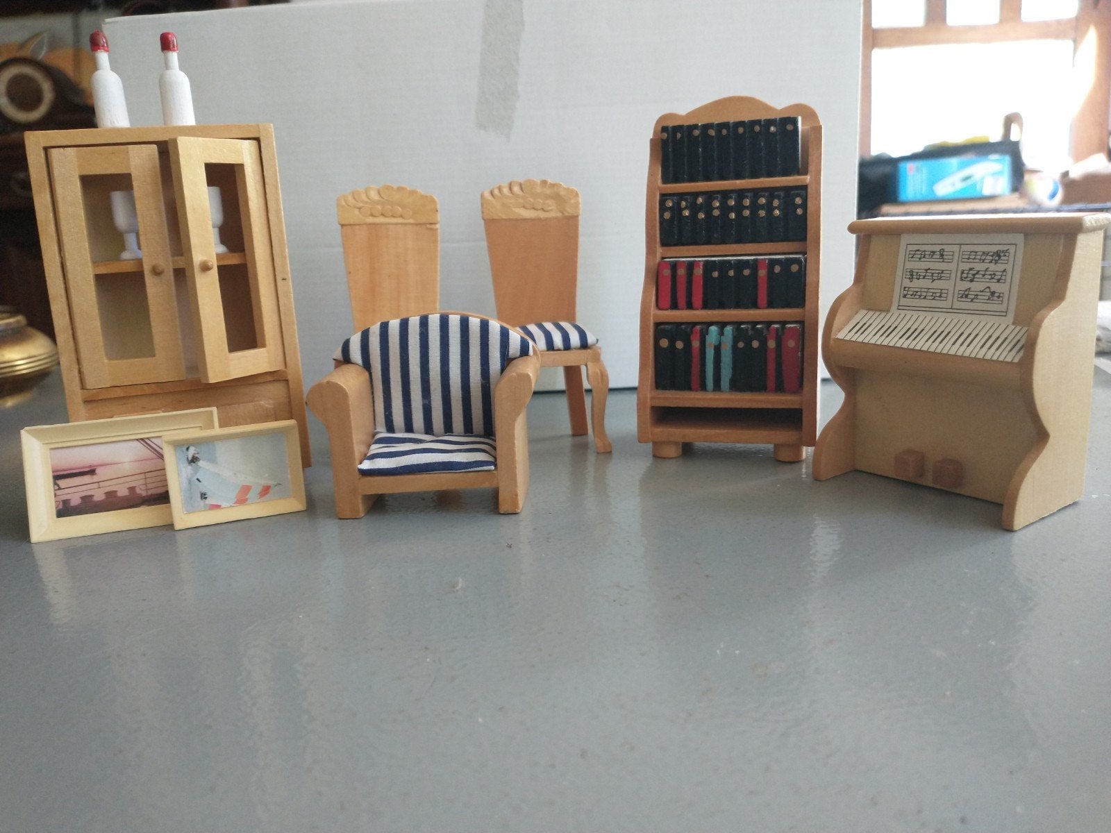 Poppenhuis meubilair set - Houten meubels, Ophalen of Verzenden, Gebruikt, Poppenhuis