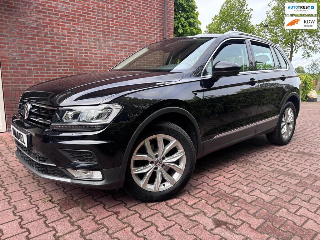 Volkswagen Tiguan 1.4 TSI 4Motion Highline!, Auto's, Volkswagen, Automaat, Stof, Zwart, 4 cilinders