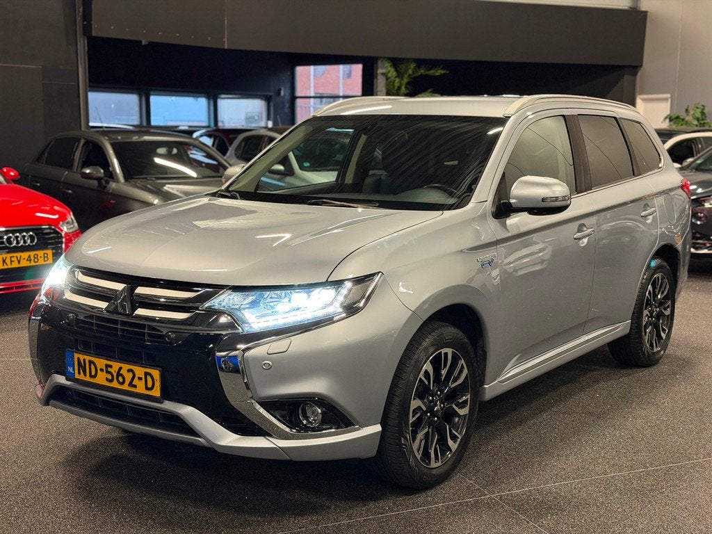 Mitsubishi Outlander 2.0 PHEV Premium LED/CRUISE/CLIMATE/BLI, 1998 cc, Euro 6, 4 cilinders, Bedrijf