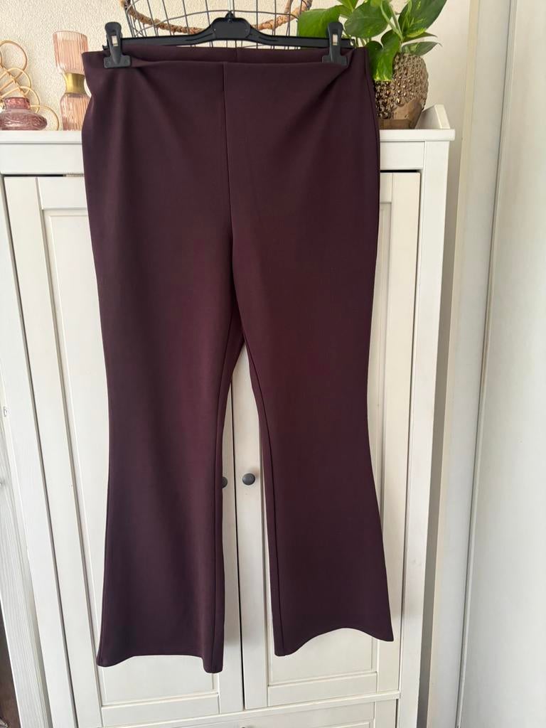 H&M bruine flared legging maat xl, Kleding | Dames, Broeken en Pantalons, Bruin, Maat 42/44 (L), Ophalen of Verzenden, Zo goed als nieuw