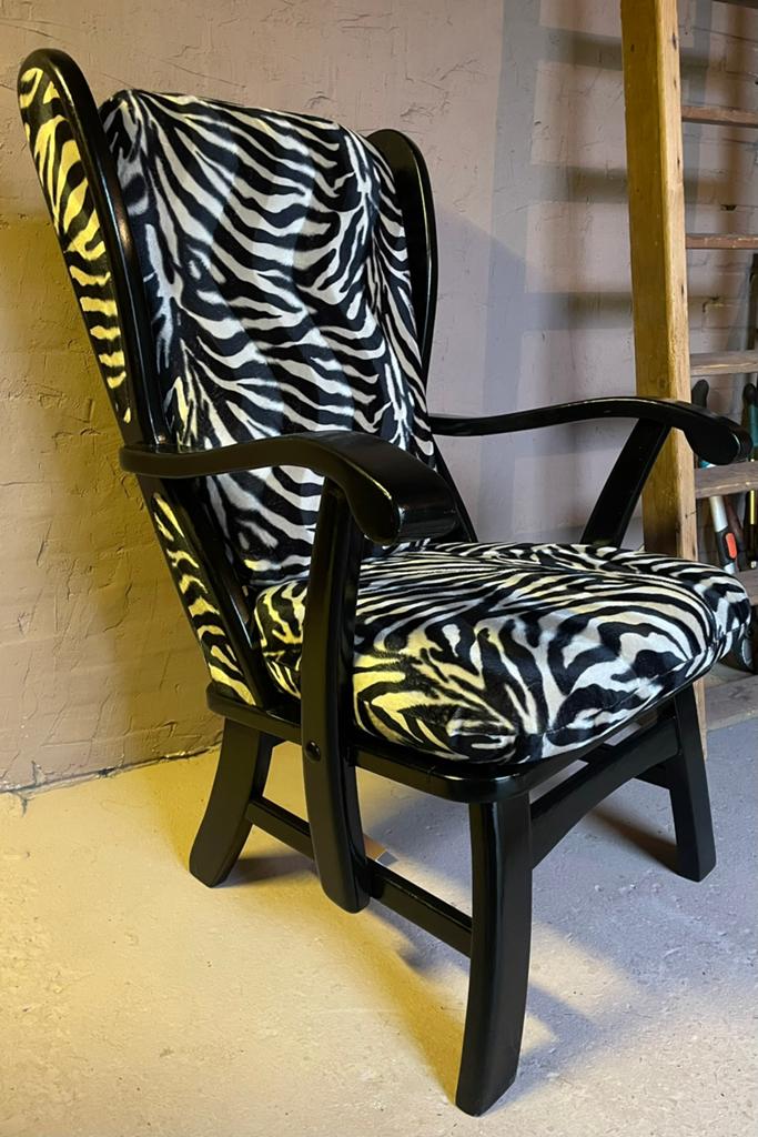 Unieke zebra fauteuil, Ophalen, Zo goed als nieuw, Stof, 50 tot 75 cm