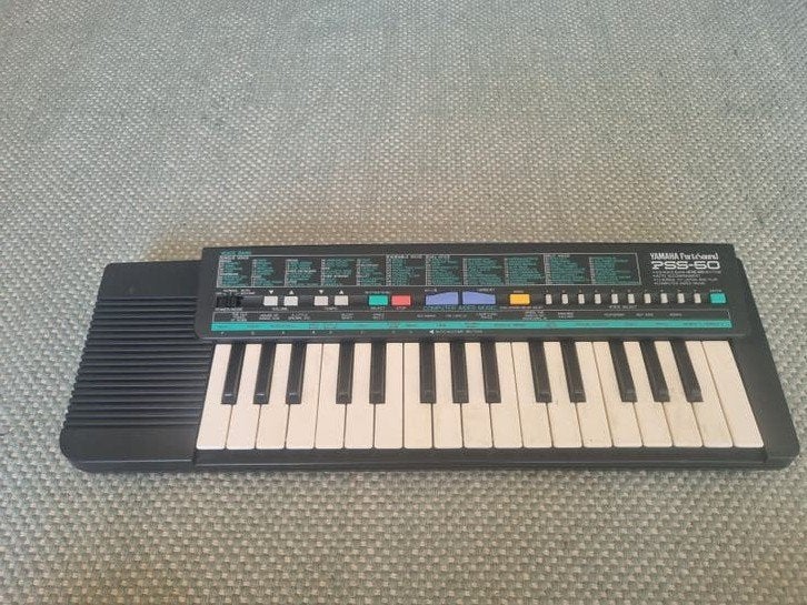 Vintage Yamaha PSS-50 Mini Keyboard - Werkt op AA batterijen, Muziek en Instrumenten, Ophalen of Verzenden